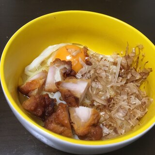 唐揚げ釜玉うどん